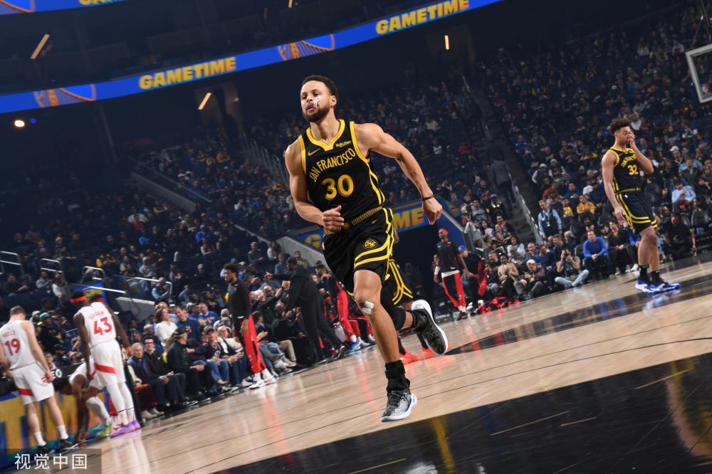 脱颖而出 脱颖而出