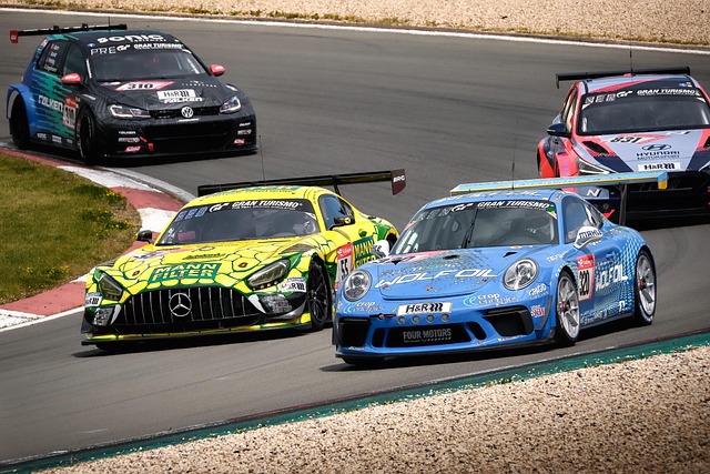 缺席是个重 缺席是个重